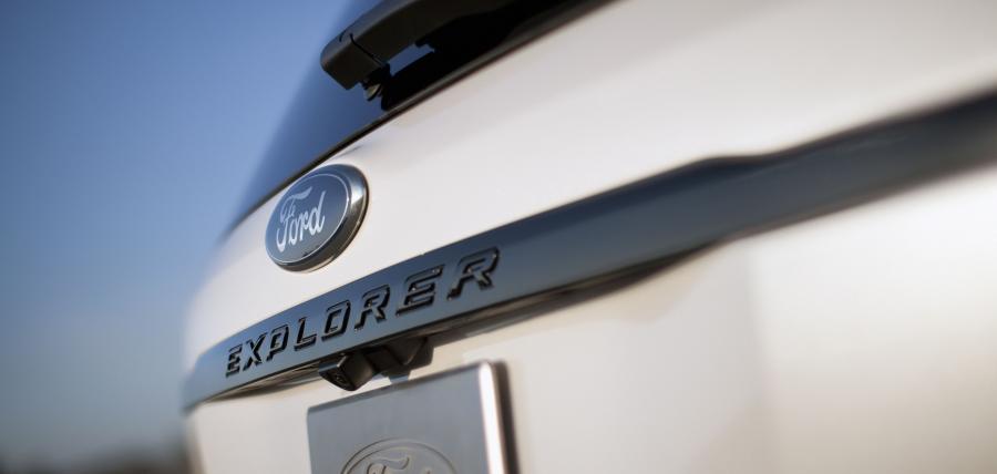  Ford Explorer Sport 2012 года  (фото 65 из 94)